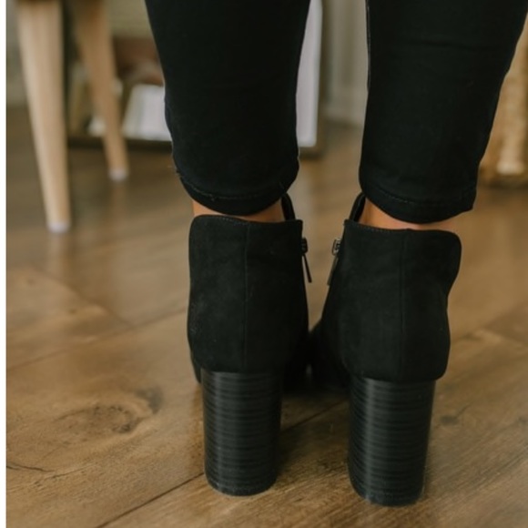 Black All season Peep Toe Suede bootie - Picture 7 of 8